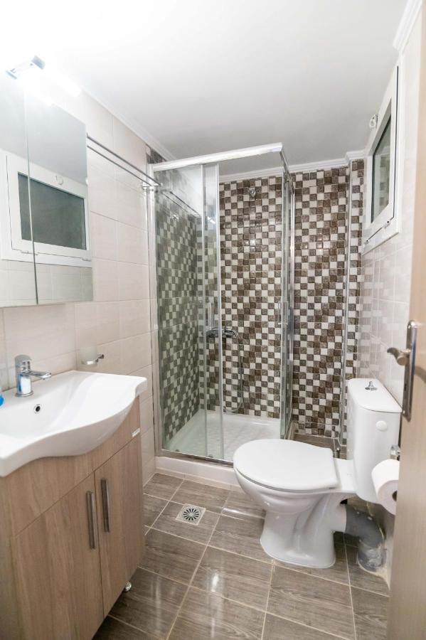 Lux Apartment Preveza Esterno foto